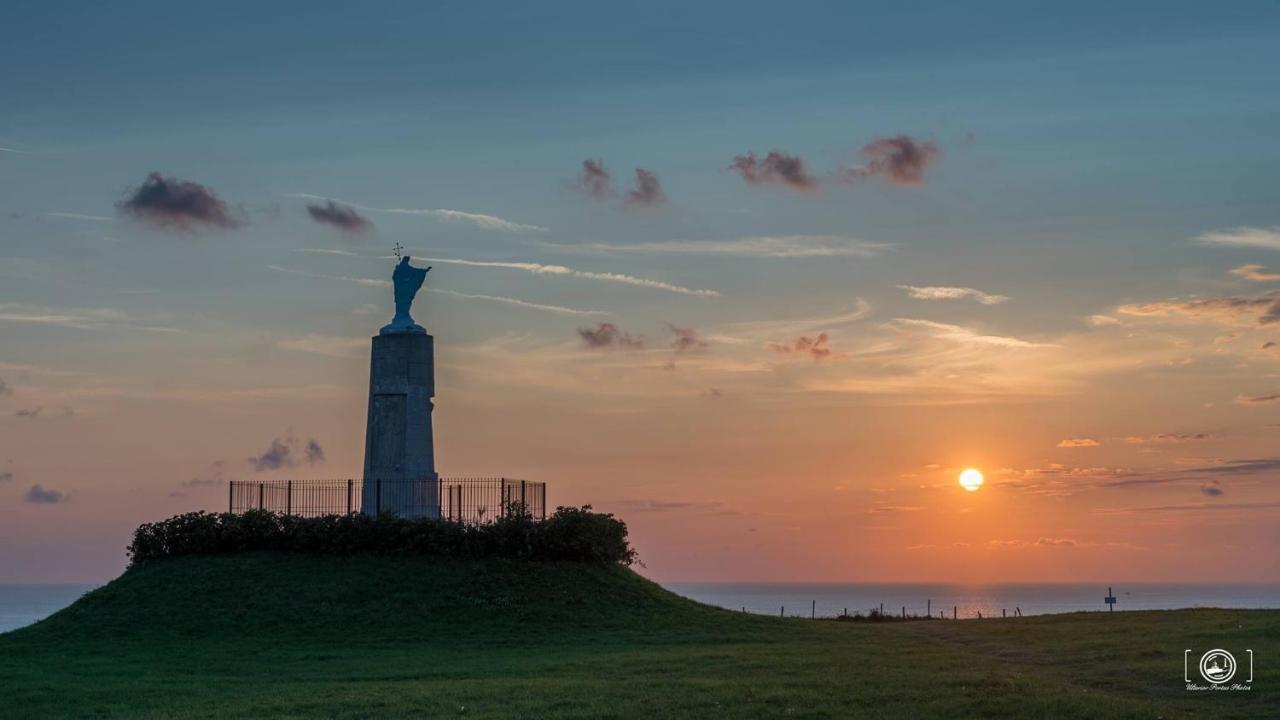 La Verriere. Les Locations Isahora C'Est Aussi Plusieurs Appart' De Standing A 2 Pas Du Chateau D'Eu, Des Falaises Du Treport, De Mers Les Bains Et Aux Portes De La Baie De Somme Eu (Seine-Maritime) Exteriér fotografie