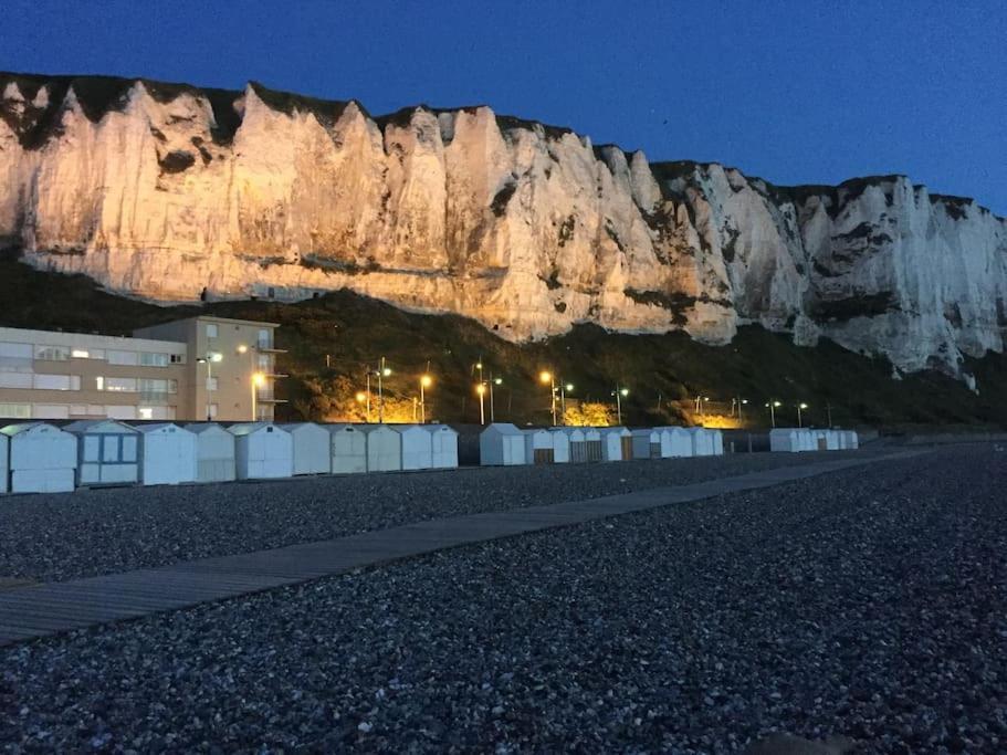 La Verriere. Les Locations Isahora C'Est Aussi Plusieurs Appart' De Standing A 2 Pas Du Chateau D'Eu, Des Falaises Du Treport, De Mers Les Bains Et Aux Portes De La Baie De Somme Eu (Seine-Maritime) Exteriér fotografie